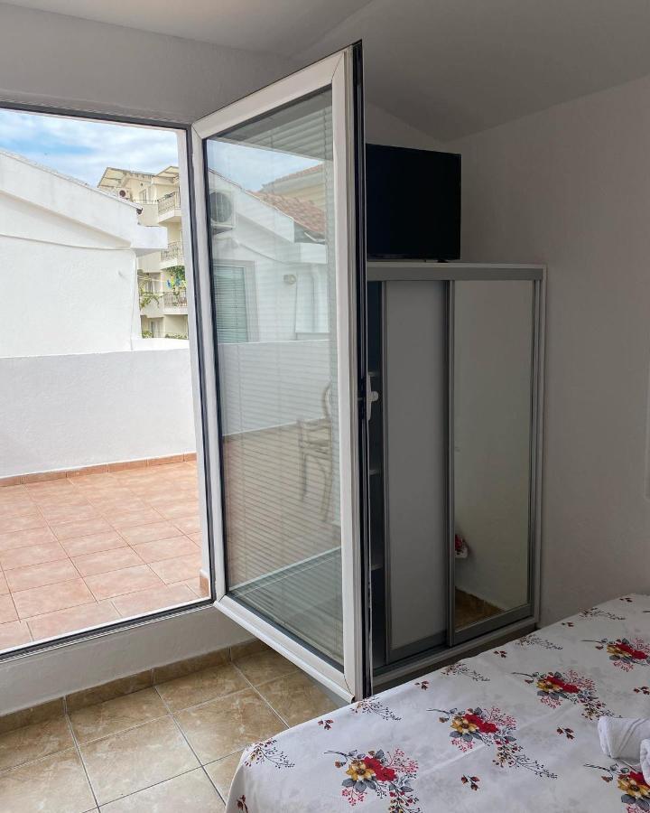 Apartment Jelena *