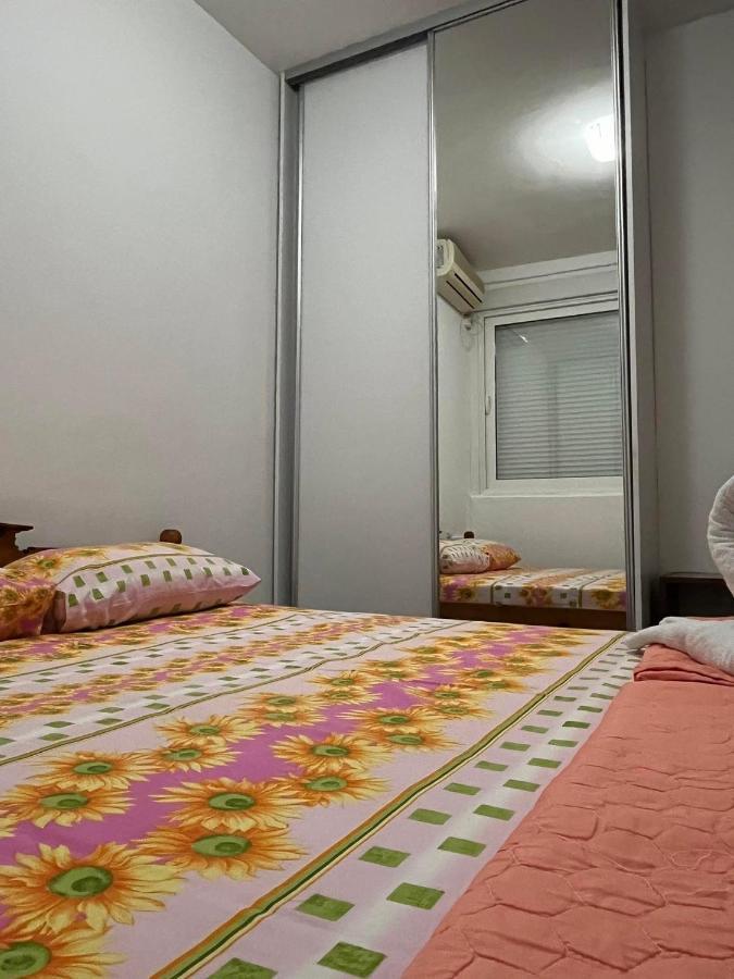 Jelena Apartman *